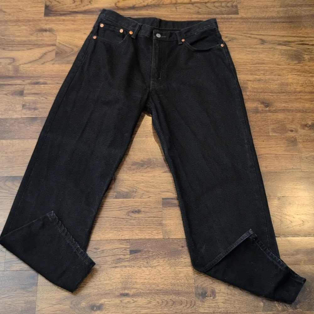 Mens Levi's 550 Relaxed fit black jeans size 36/32